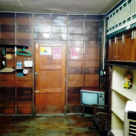 Ray Nu Guest House プラナコーン・シー・アユタヤ エクステリア 写真