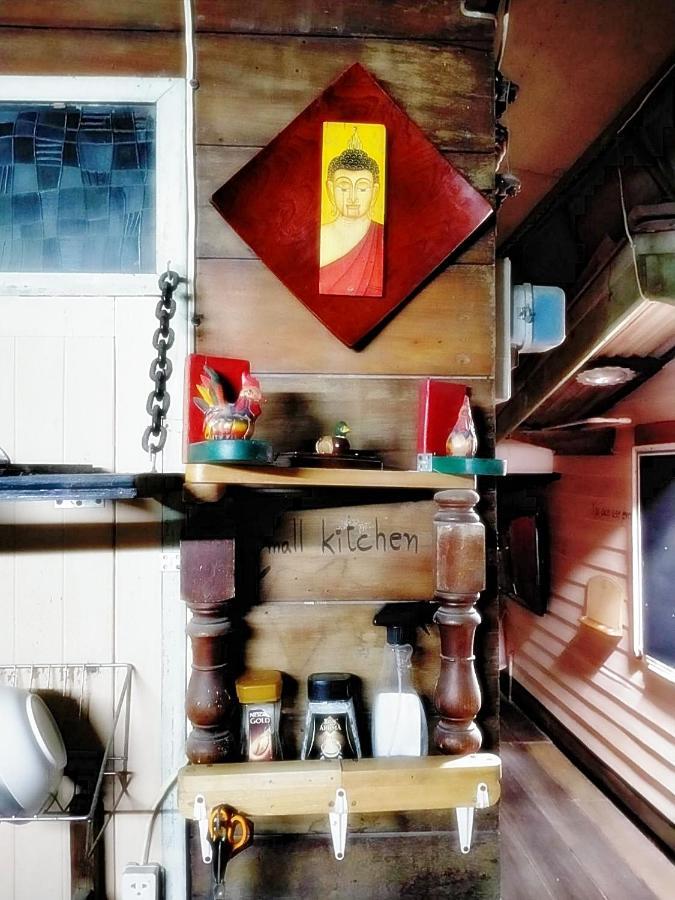 Ray Nu Guest House プラナコーン・シー・アユタヤ エクステリア 写真